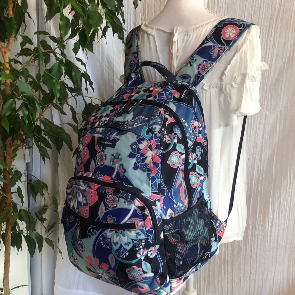 VERA BRADLEY Essential XL backpack laptop bag travel bag Lotus Flower Swirl